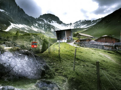 Luftseilbahn Kandersteg Allmenalp