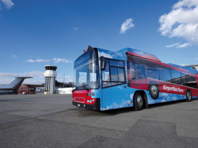 Fahrt von Belp an den Flughafen Bern mit dem Airport Bus Bern