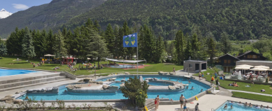 Erholung im Thermalbad Brigerbad im Wallis