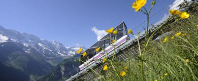 Standseilbahn von Mürren auf den Allmendhubel im Berner Oberland