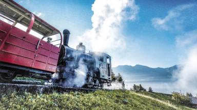 With steam the rack railway from Brienz to the Brienzer Rothorn